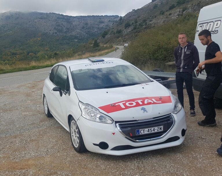 peugeot-208-r2