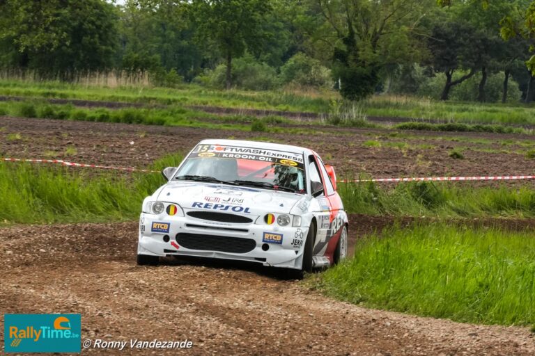 Gunther Monnens Ford Escort WRC